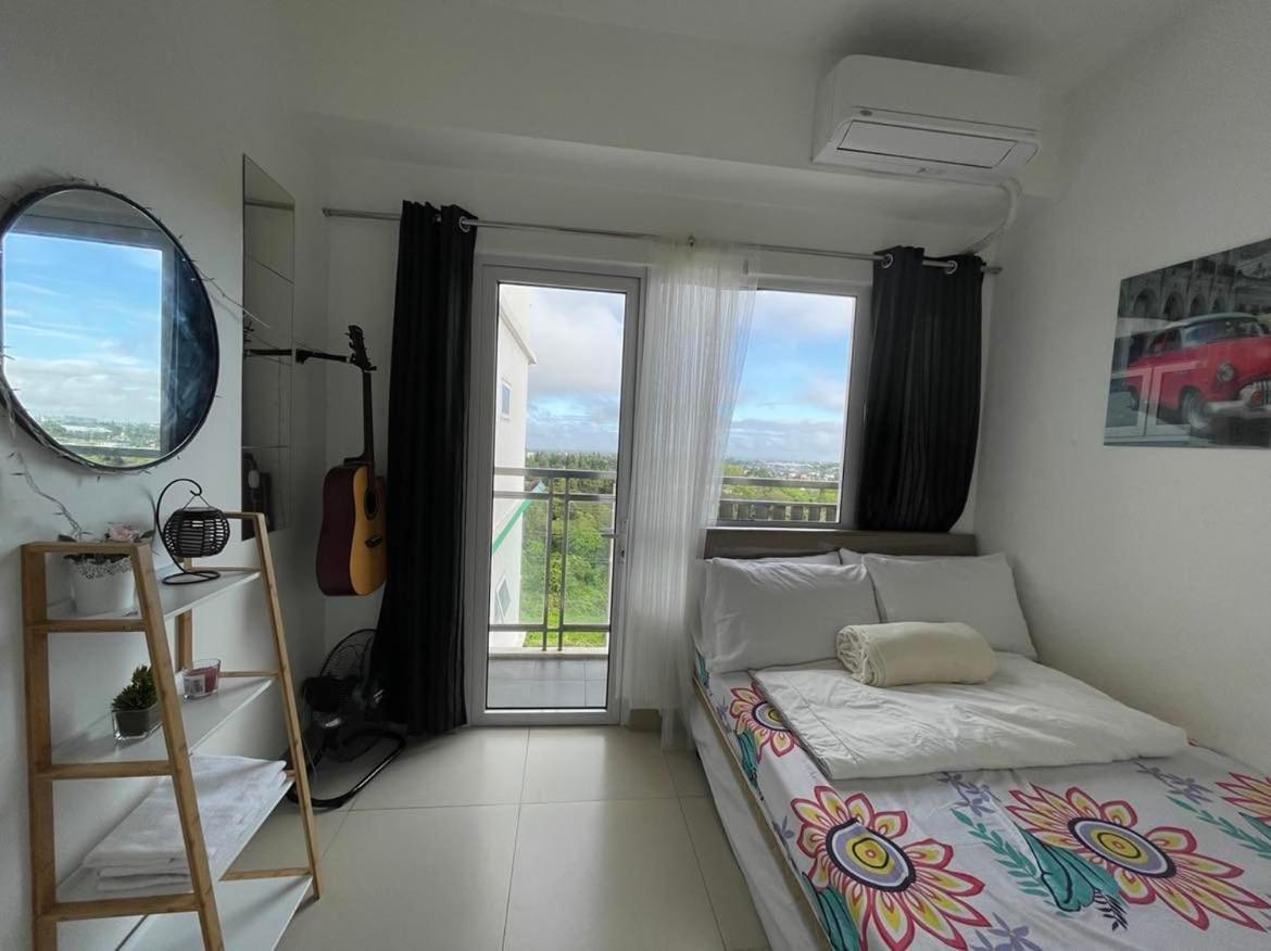 Cool Suites At Wind Residences Tagaytay Staycation- Im Hana 1 Тагайтай Экстерьер фото
